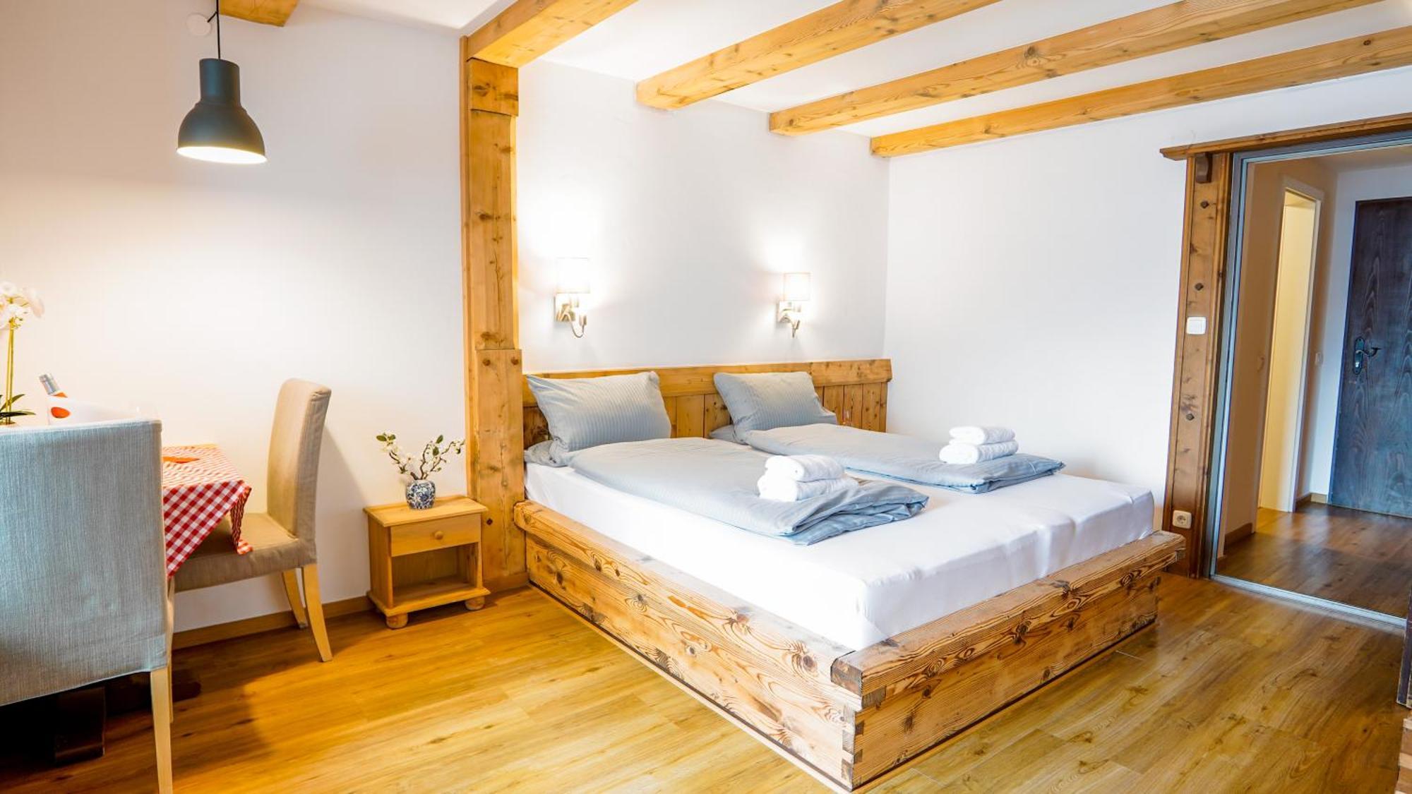 Landgasthof Zum Papyrer - Erholung Im Urlaubsgebiet Lenggries Ruang foto