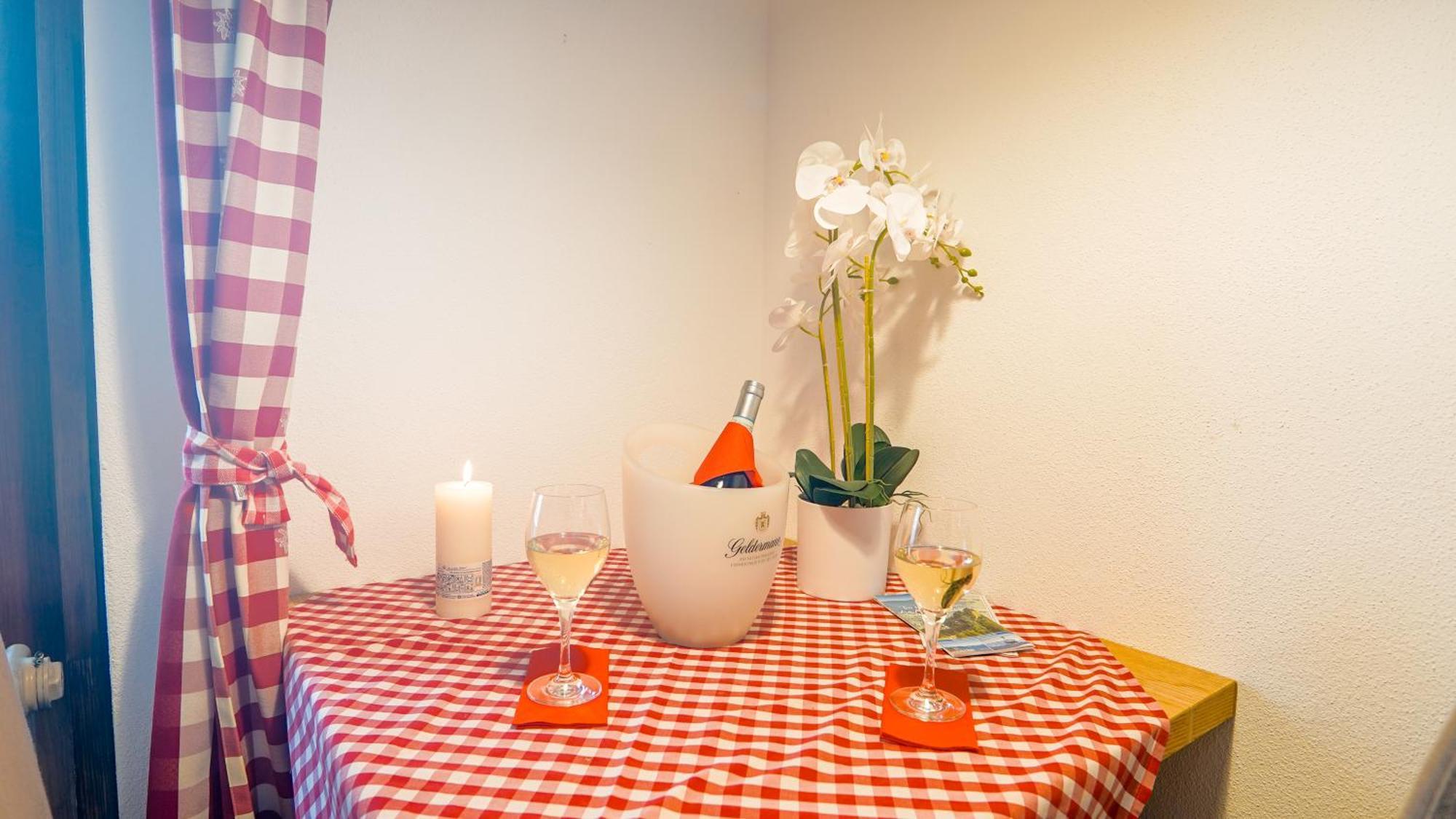 Landgasthof Zum Papyrer - Erholung Im Urlaubsgebiet Lenggries Bagian luar foto