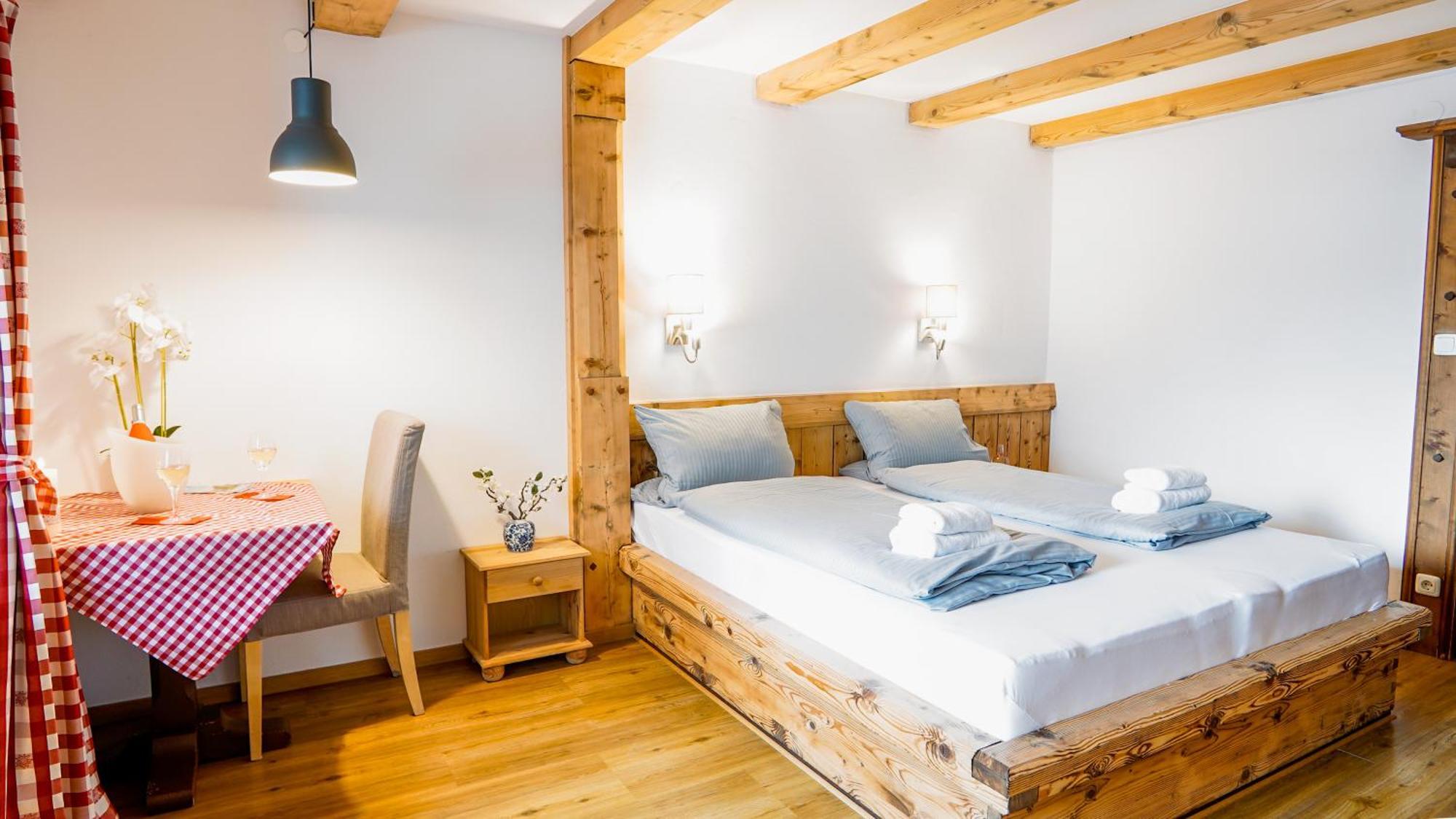 Landgasthof Zum Papyrer - Erholung Im Urlaubsgebiet Lenggries Ruang foto