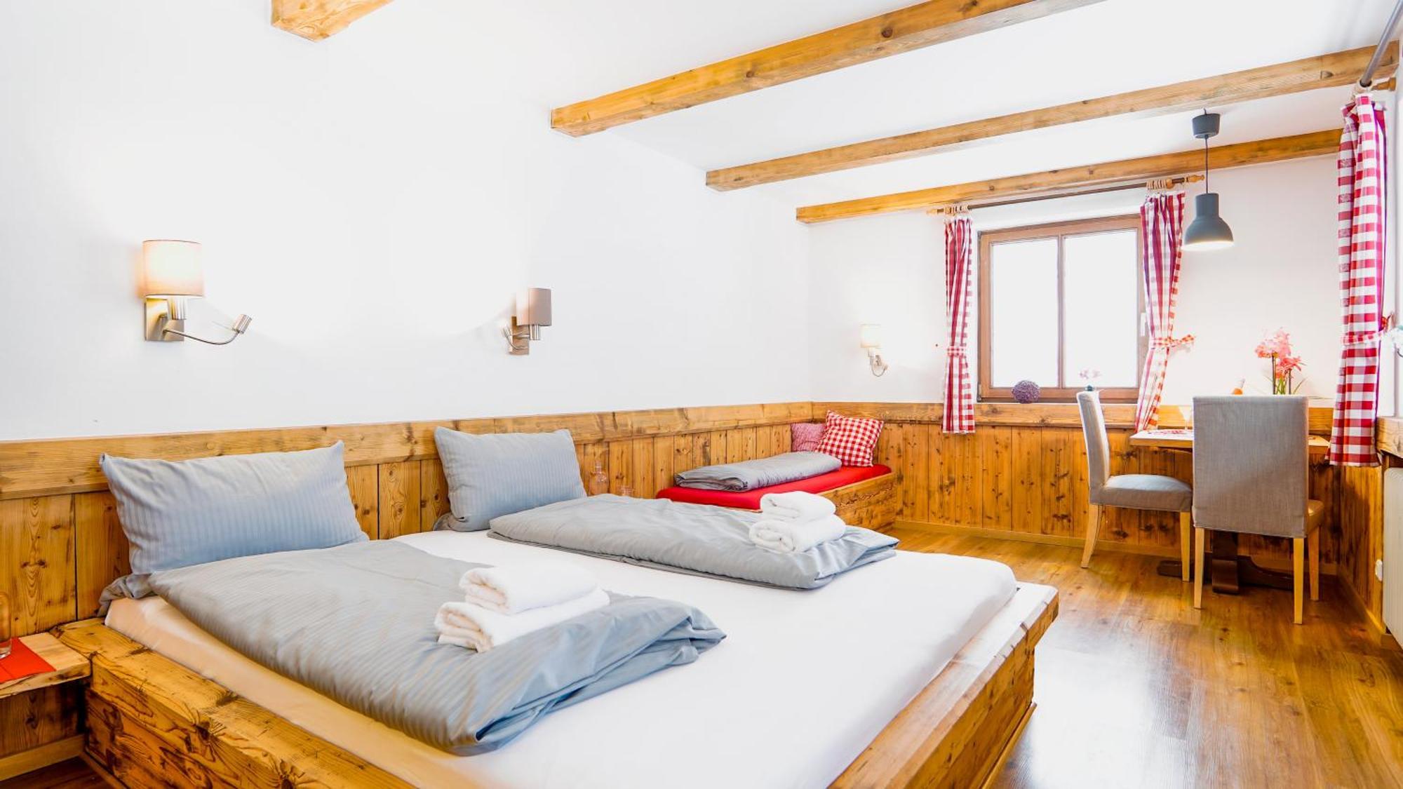 Landgasthof Zum Papyrer - Erholung Im Urlaubsgebiet Lenggries Bagian luar foto