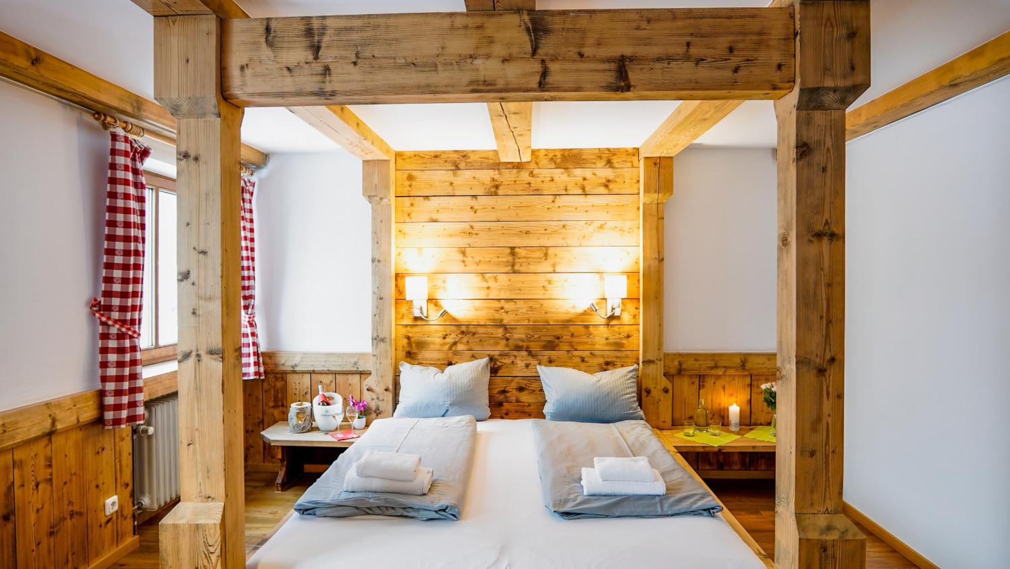 Landgasthof Zum Papyrer - Erholung Im Urlaubsgebiet Lenggries Bagian luar foto
